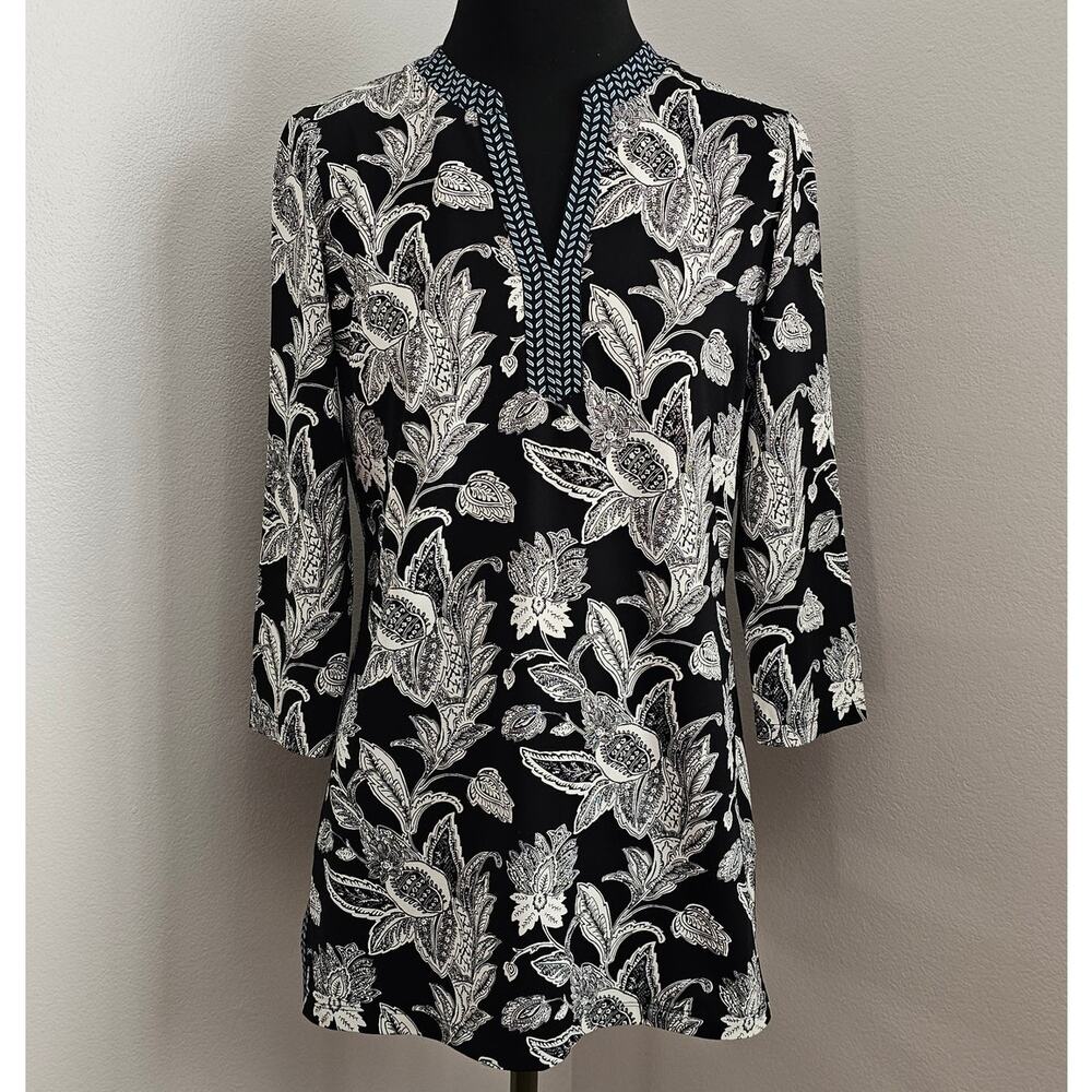 EUC J. McLaughlin Women's B/W Floral Catalina Cloth Tunic Top S